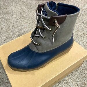Women’s Sperry boots
